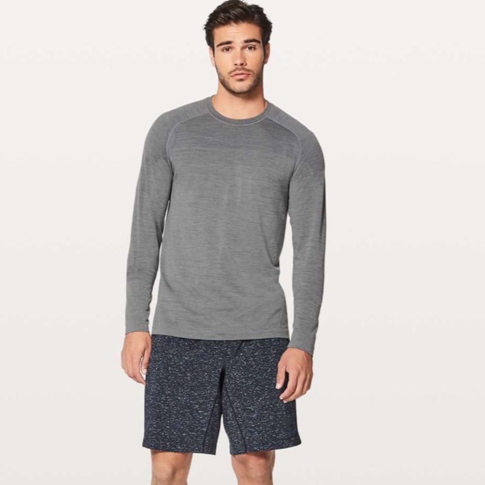 Lululemon Metal Vent Tech Long Sleeve
Anchor / Asphalt Grey